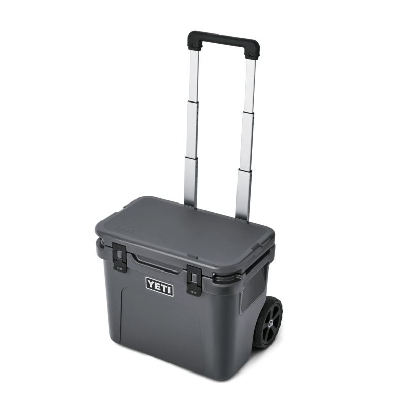 Yeti Roadie 32 Wheeled Hard Cooler White