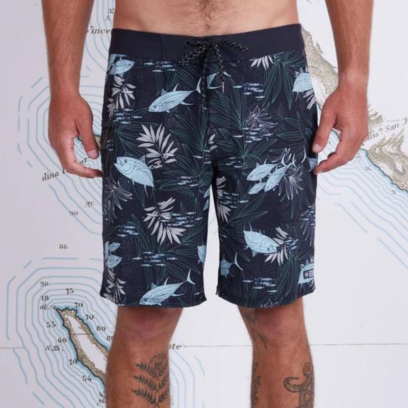 Salty Crew Keel Boardshort 32 Black / Aqua