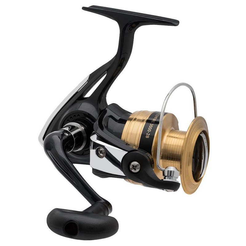 Daiwa Sweepfire Spin Reel 2500 BLACK / GOLD